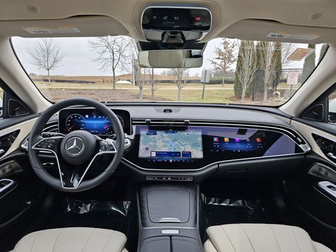 Certified 2024 Mercedes-Benz E 450 4MATIC All-Terrain Wagon image 29