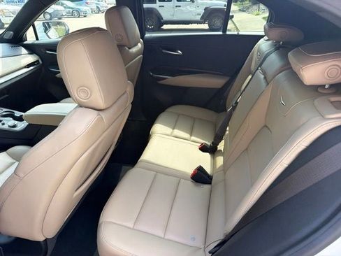 Certified 2024 Cadillac XT4 Premium Luxury AWD/4WD image 17