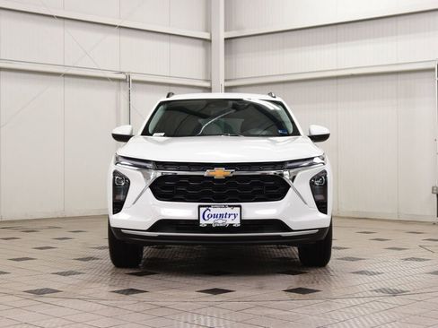 New 2026 Chevrolet Trax LT w/ Driver Confidence Package FWD image 2