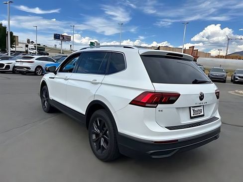 Used 2024 Volkswagen Tiguan SE AWD/4WD image 5