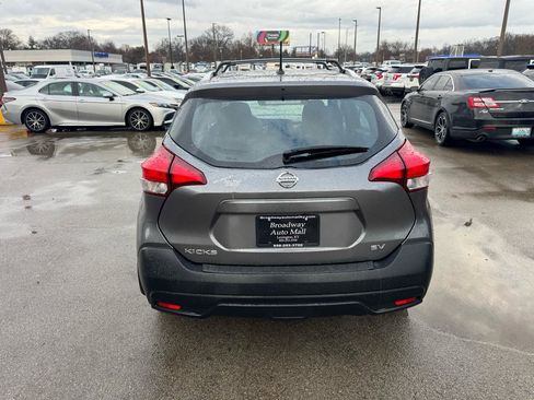 Used 2018 Nissan Kicks SV w/ Exterior Package FWD image 4