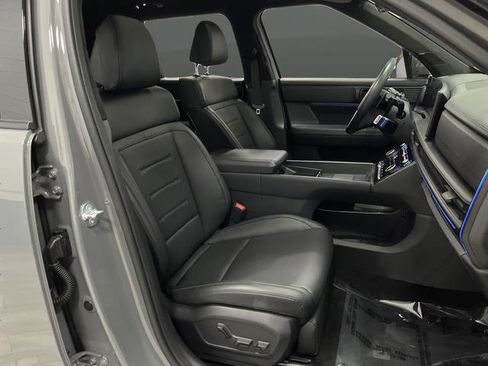 Used 2025 Hyundai Santa Fe Calligraphy image 33