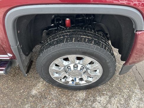 Used 2017 GMC Sierra 2500 Denali w/ Duramax Plus Package image 10