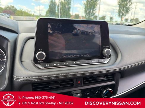 Certified 2024 Nissan Rogue S FWD image 17