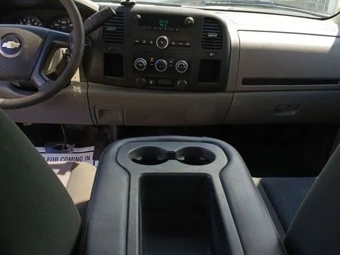 Used 2013 Chevrolet Silverado 1500 W/T w/ Skid Plate Package AWD/4WD image 16