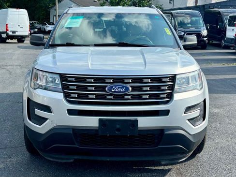 Used 2017 Ford Explorer 4WD image 3