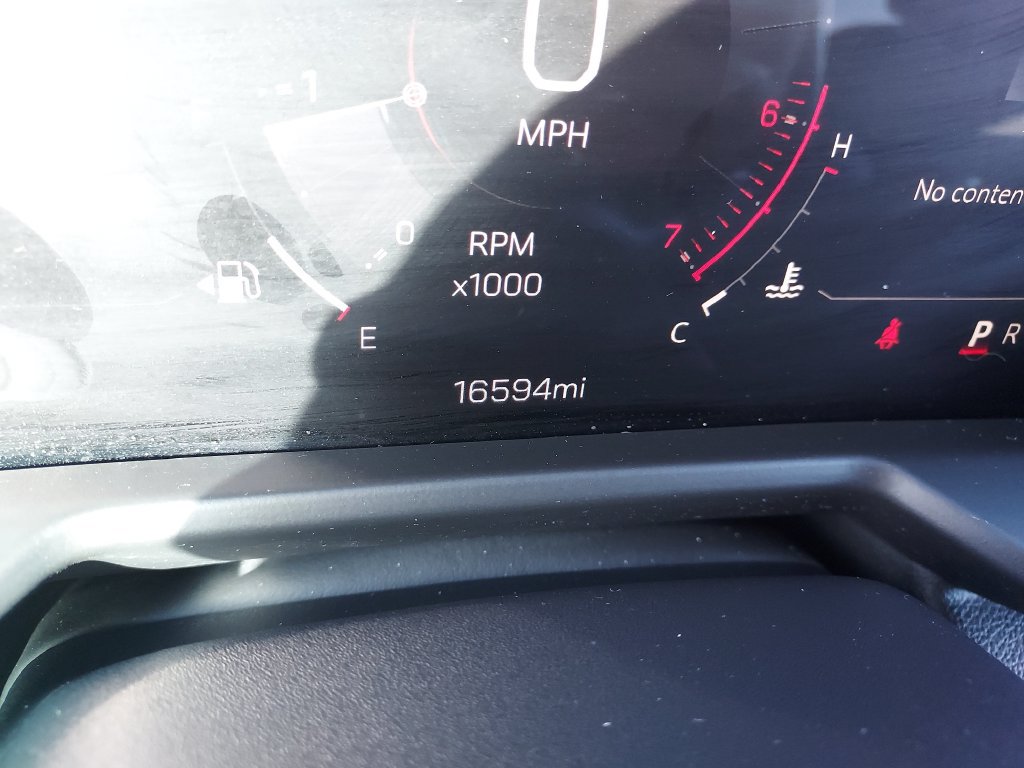 Used 2026 GMC Acadia Elevation w/ Elevation Premium Package FWD image 19