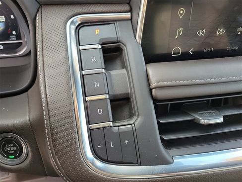 Certified 2023 GMC Yukon SLT image 29