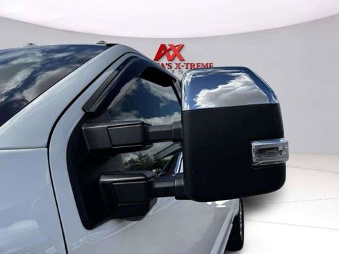 Used 2022 Ford F250 Platinum w/ FX4 Off-Road Package AWD/4WD image 16