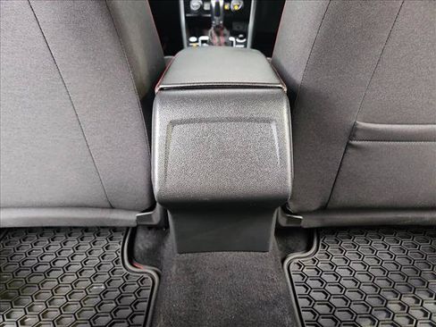 Used 2019 Volkswagen Jetta GLI FWD image 17