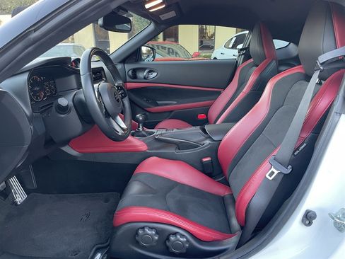 Used 2024 Nissan Z Performance w/ Floor Mat Package image 23