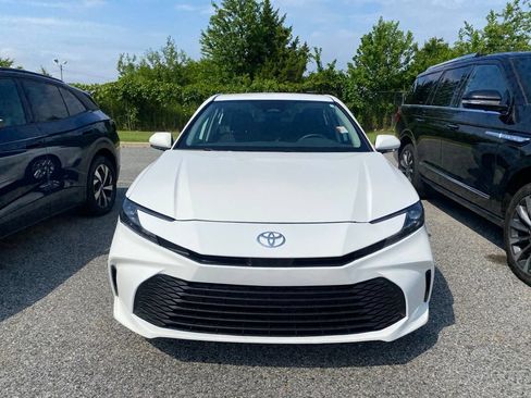 Used 2026 Toyota Camry LE FWD image 3