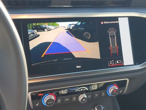 New 2025 Audi Q3 2.0T Premium image 29