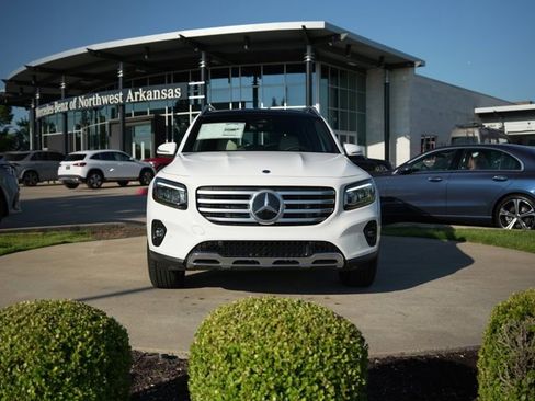 Certified 2026 Mercedes-Benz GLB 250 4MATIC image 2