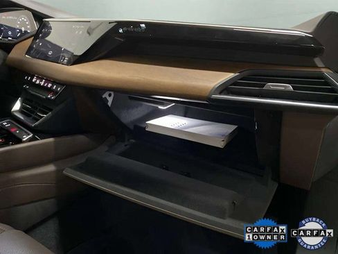 Used 2022 Audi e-tron GT Premium Plus image 79