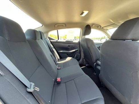 Used 2025 Nissan Sentra S FWD image 29