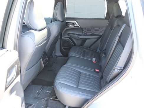 New 2026 Mitsubishi Outlander SEL AWD/4WD image 8