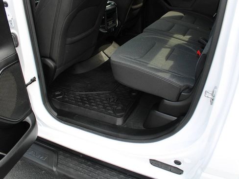 Used 2021 RAM 1500 Big Horn AWD/4WD image 38