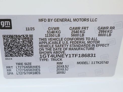Certified 2026 GMC Sierra 2500 SLT w/ SLT Premium Package AWD/4WD image 34