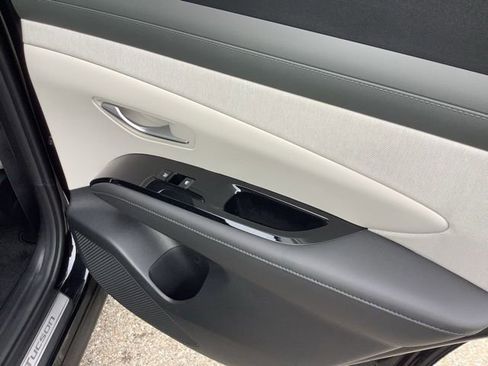 New 2026 Hyundai Tucson Limited image 17