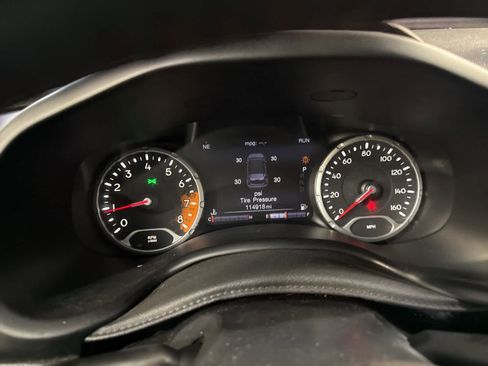 Used 2016 Jeep Renegade Trailhawk image 21