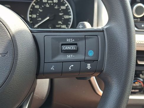 Certified 2023 Nissan Rogue SV image 23