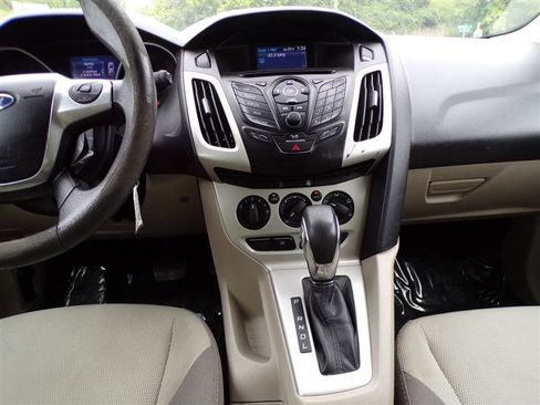 Used 2012 Ford Focus SE image 30