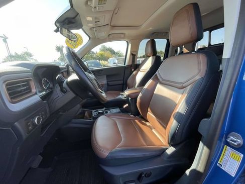 Used 2022 Ford Maverick Lariat w/ Lariat Luxury Package FWD image 17