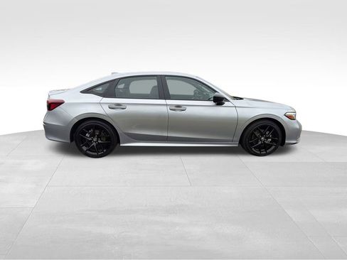 Certified 2025 Honda Civic Sport image 9