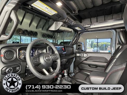 Used 2026 Jeep Wrangler Unlimited Rubicon AWD/4WD image 20