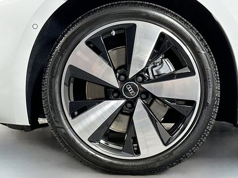 Used 2025 Audi A5 2.0T Premium Plus w/ Premium Plus AWD/4WD image 11
