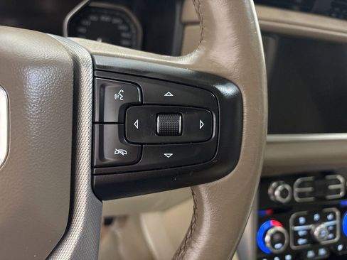 Used 2021 GMC Yukon XL Denali AWD/4WD image 23