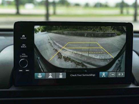 Used 2024 Honda Pilot Touring image 31