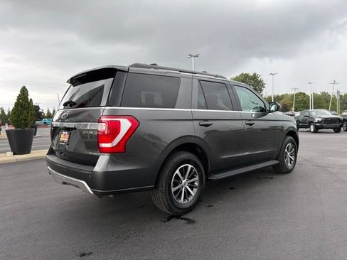Used 2021 Ford Expedition XLT AWD/4WD image 7