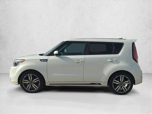 Used 2016 Kia Soul + w/ Soulful Package FWD image 9