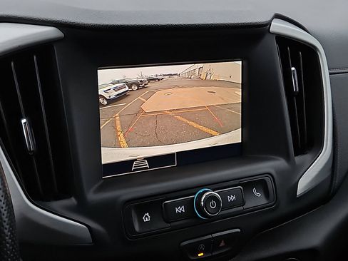 Certified 2024 GMC Terrain SLE image 17