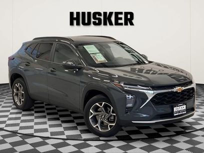 Used 2025 Chevrolet Trax LT
