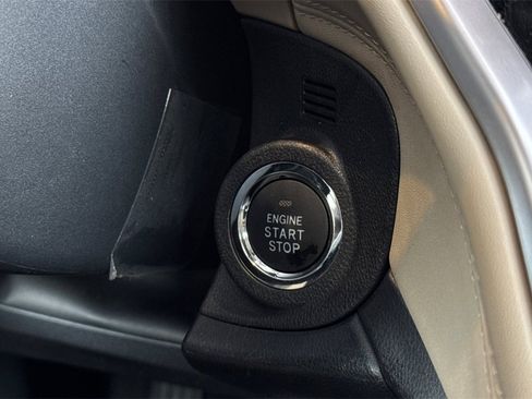 Certified 2023 Subaru Outback Limited image 28