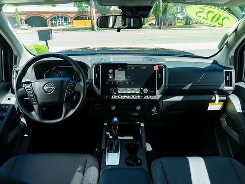 New 2025 Nissan Frontier SV image 9