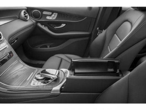 Used 2019 Mercedes-Benz GLC 350e 4MATIC image 18
