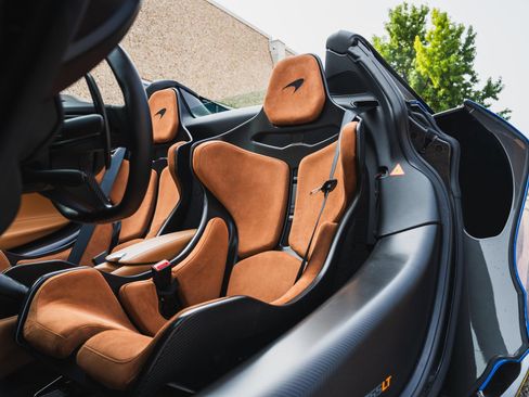 Used 2022 McLaren 765LT RWD image 38