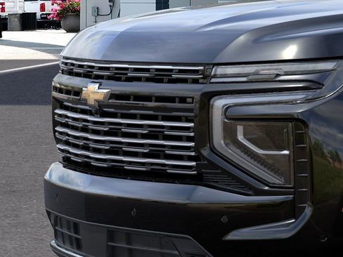 New 2026 Chevrolet Suburban High Country AWD/4WD image 25