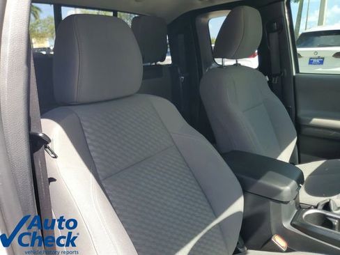 Used 2022 Toyota Tacoma SR RWD image 13