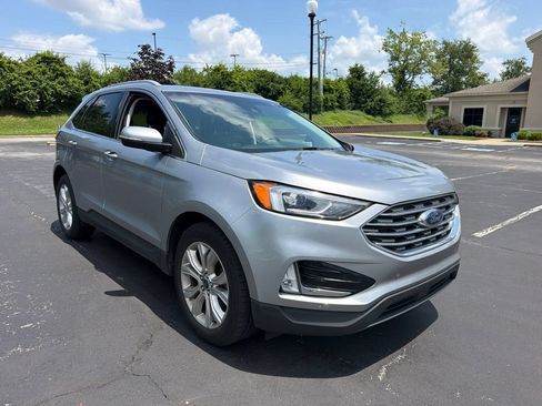 Used 2020 Ford Edge Titanium AWD/4WD image 2