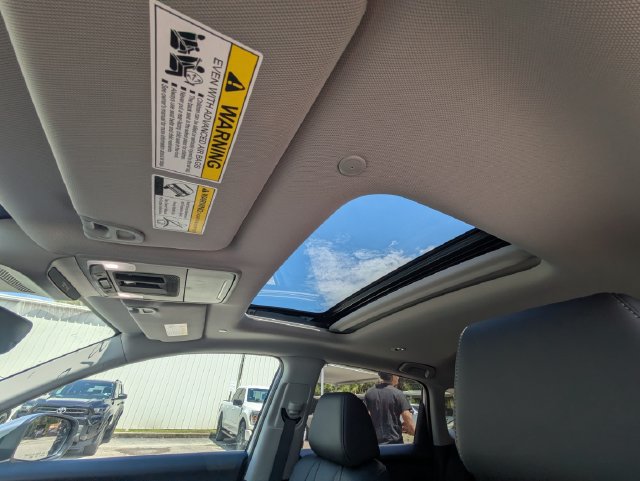 Certified 2025 Acura ADX FWD image 19