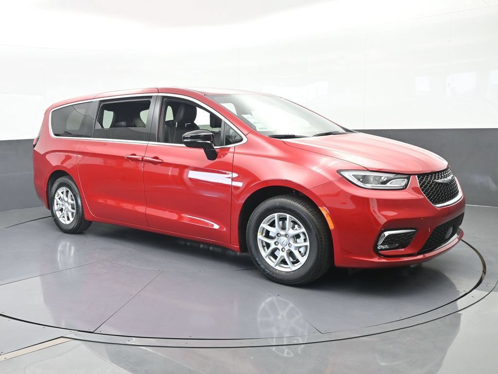 New 2026 Chrysler Pacifica Select FWD image 8