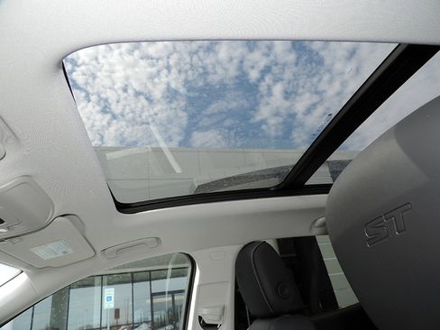 New 2026 Buick Envision Sport Touring image 16