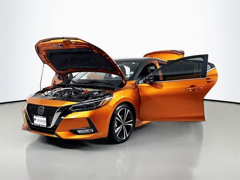 Used 2023 Nissan Sentra SR w/ SR Premium Package image 24