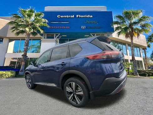 Used 2023 Nissan Rogue SL w/ SL Premium Package image 7