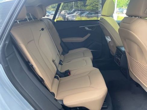 New 2025 Audi Q8 Premium Plus image 33